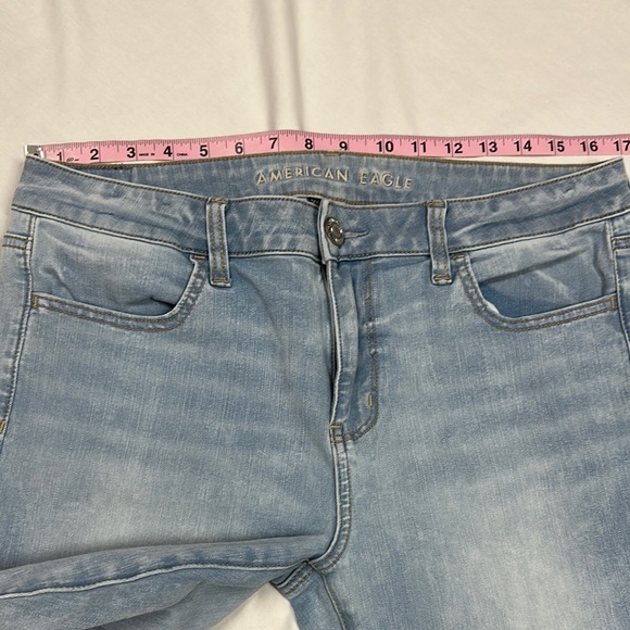 AEO Light Blue Women's Jeans - Picture 5 of 10